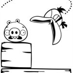 Desenho de Pássaro Querendo Capturar Porquinho de Angry Birds para Colorir 150×150