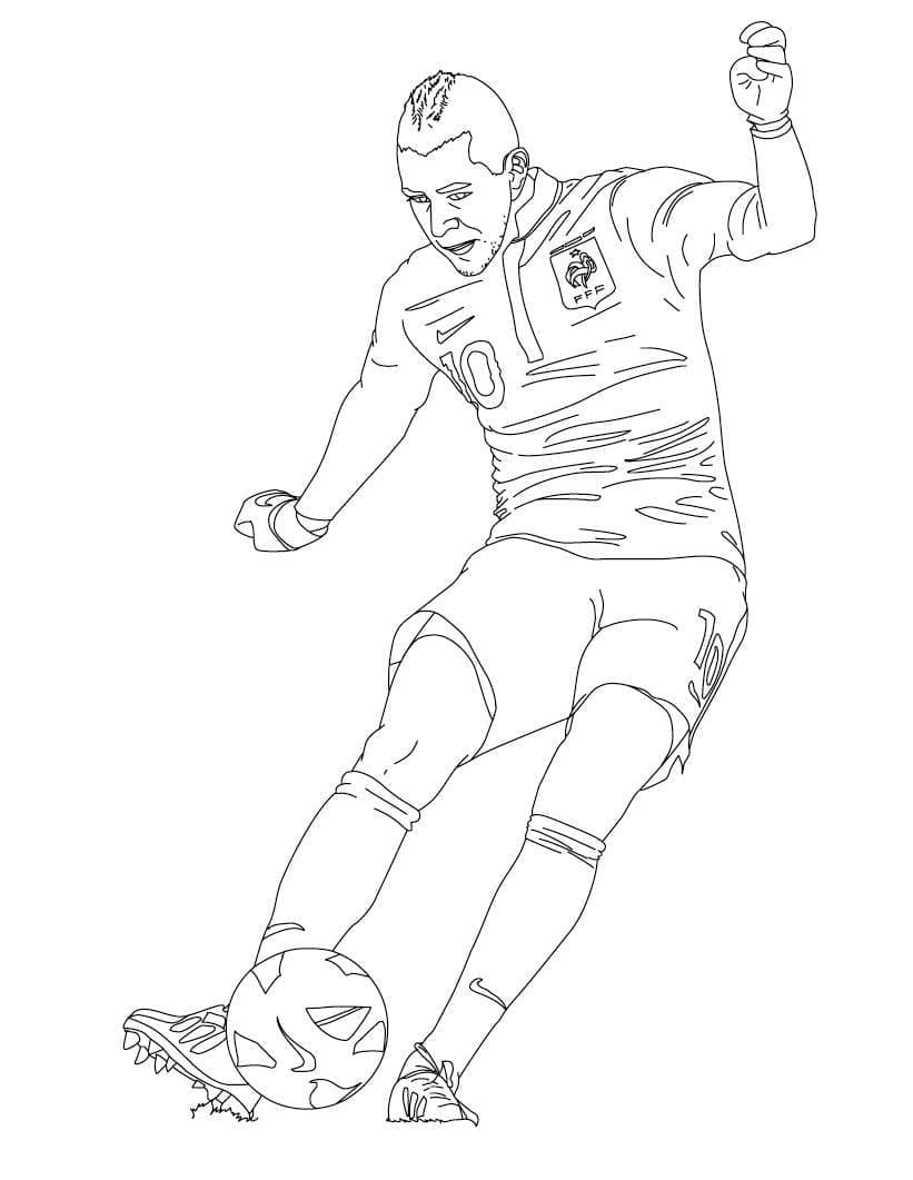 Desenho de Jogador de Futebol Karim Benzema para Colorir e Pintar